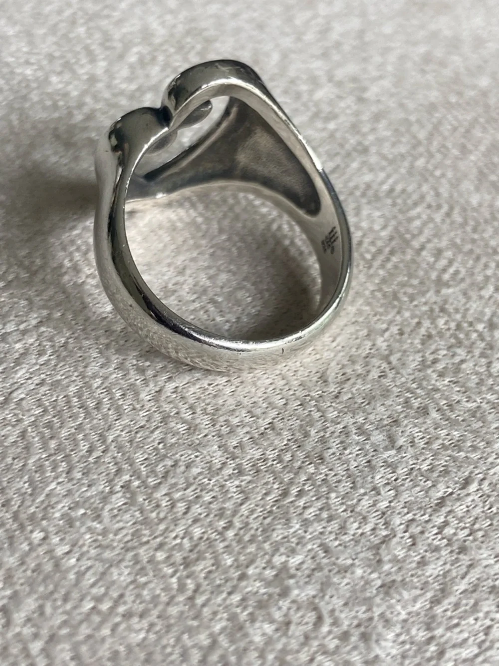 James Avery "Mother's Love" Sterling Silver Open Heart Ring. Size 8 - Picture 10 of 17